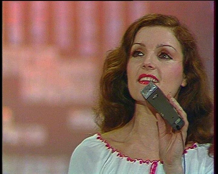 Красивые украинки. Наде́жда алексе́евна чепра́га. Молдавская оперная певица мария биешу. Надежда чепрага. Смуглянка молдаванка.