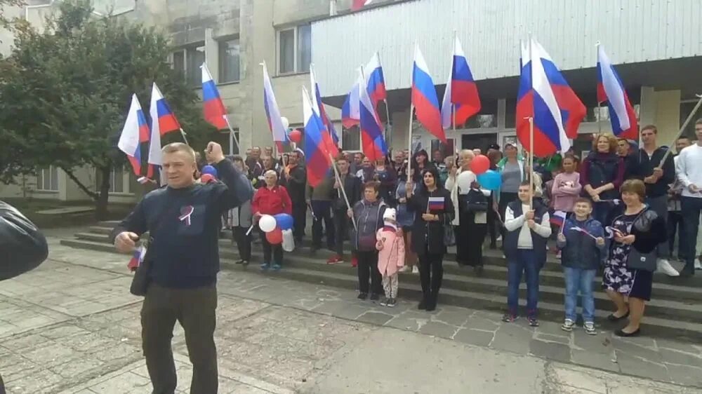 Новости скадовска херсонской. Референдум в Скадовске. Скадовск Украина. Скадовск митинг. Голосование в Херсоне.