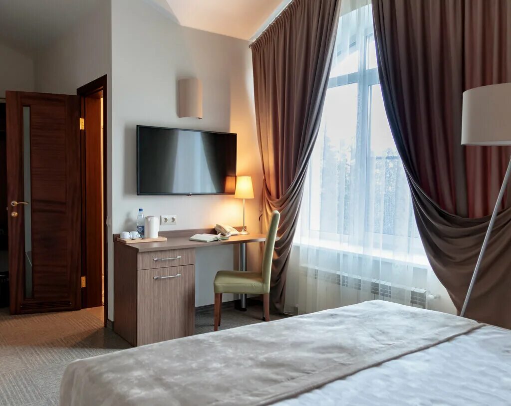 кафе отель ё28. киров гостиница старый дворик на орловской. киров гостиница старый дворик на орловской. киров отель старый дворик на мопра. орловская 48 киров.