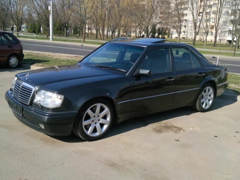 Мерседес е500 w124 волчок. Мерседес 124 1991. W124 e500 волчок. Мерседес е500 волчок. Мерседес 124 волчок.