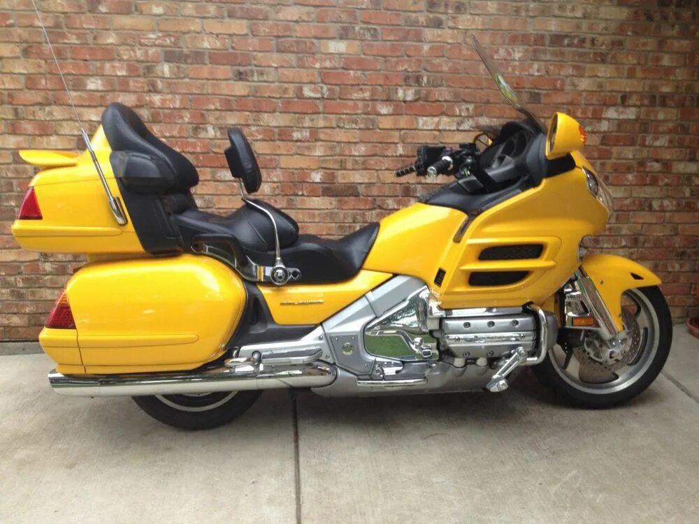 Honda Gold Wing 1.8. Honda Gold Wing. Хонда Голд Винг 2000. Honda gl1800 Gold Wing.