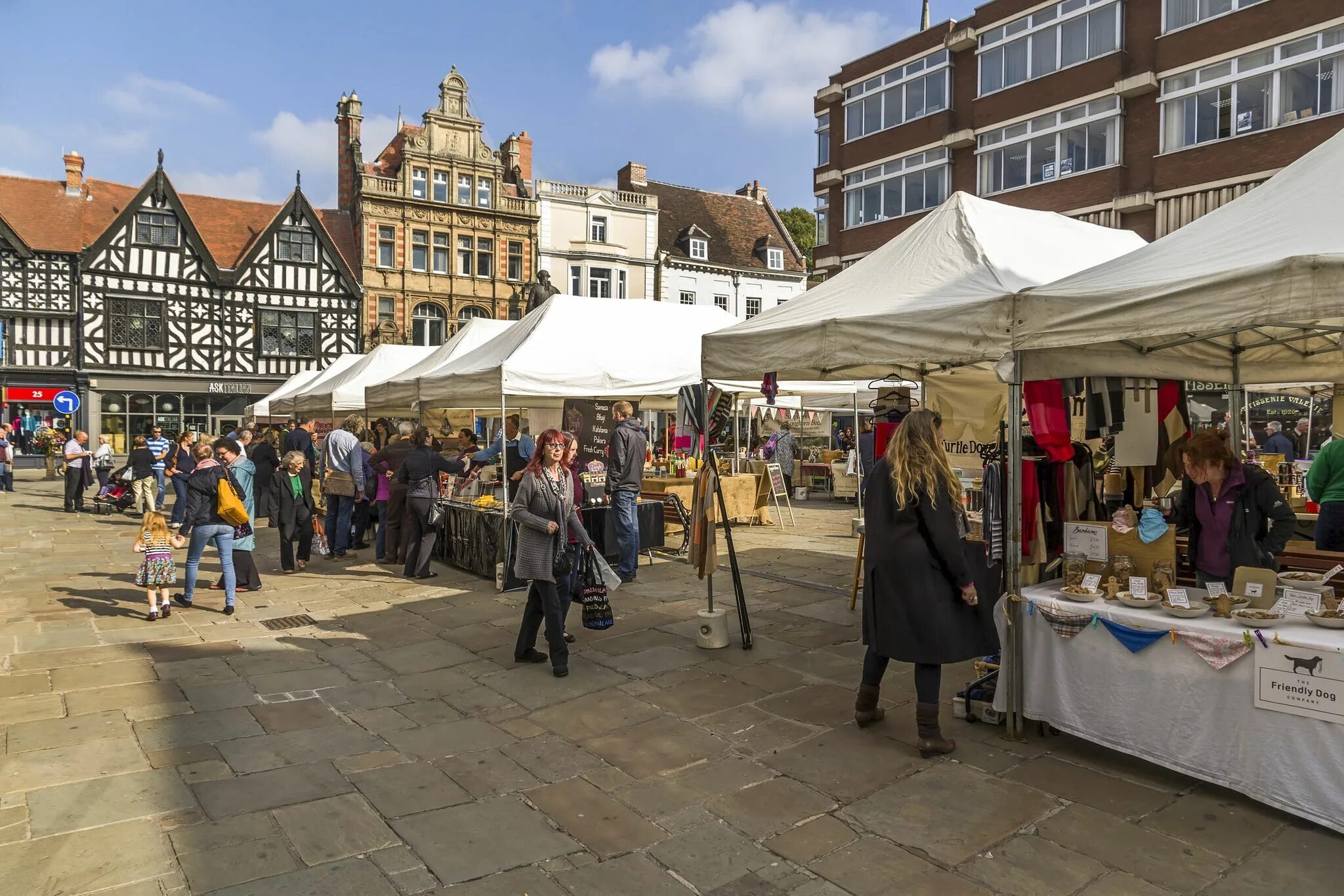 Towns in england. Великобритания лучшие города для жизни. Лучшие города Англии для проживания. Маркет Таун. Великобритания медиарынок.