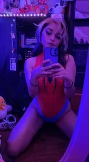 Slideshow leafyishere leaked pics.