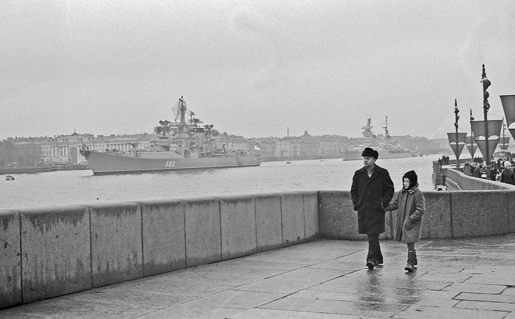 Ленинград 1957 Университетская набережная. Ленинград 70-х в фотографиях Васильевский остров. Блокада Ленинграда Васильевский остров.