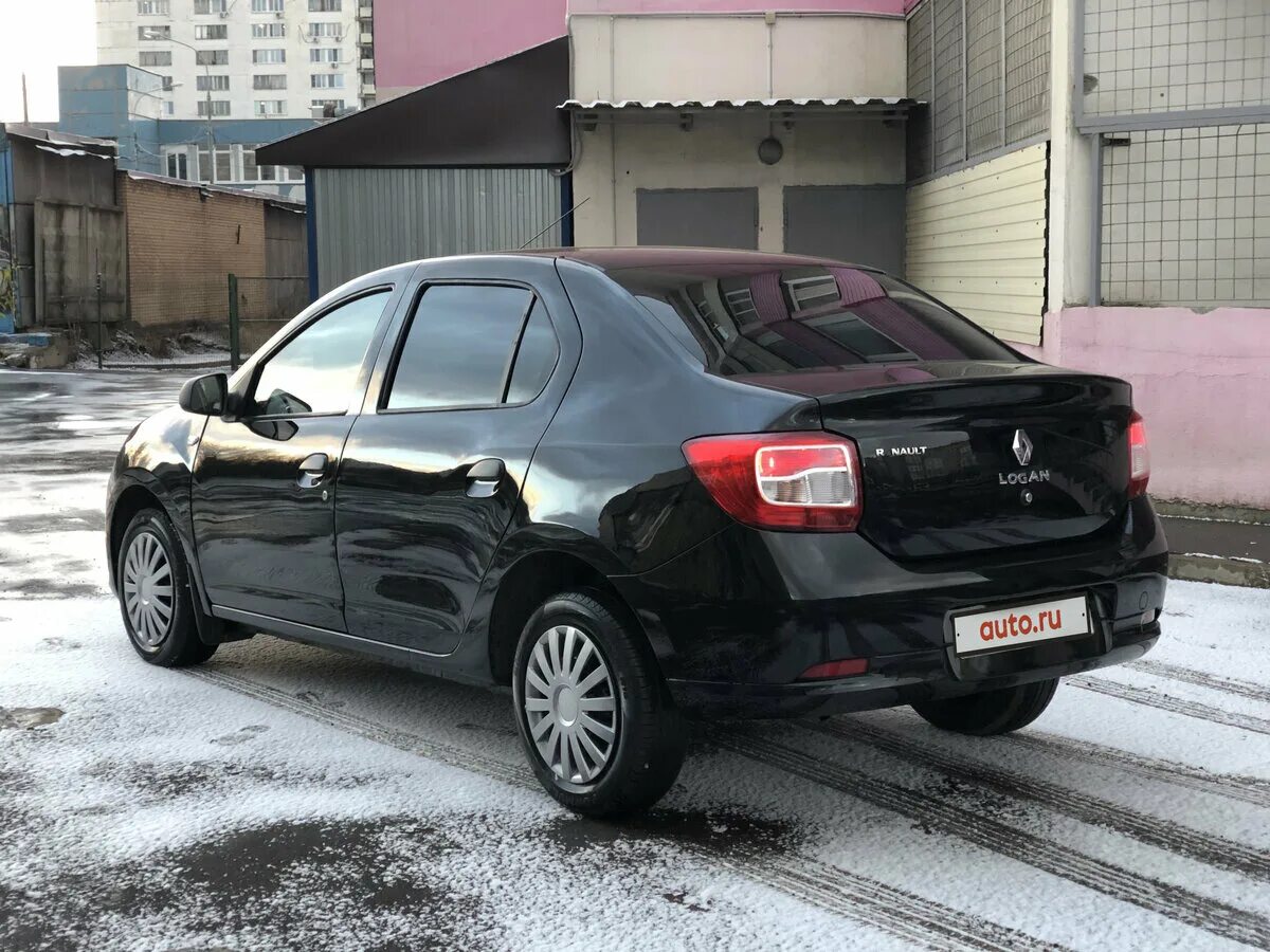 Auto ru renault. Логан 2 черный. Рено Логан 2 черный. Черный Логан 2 тонированный. Рено Логан 2 черный тонированный.