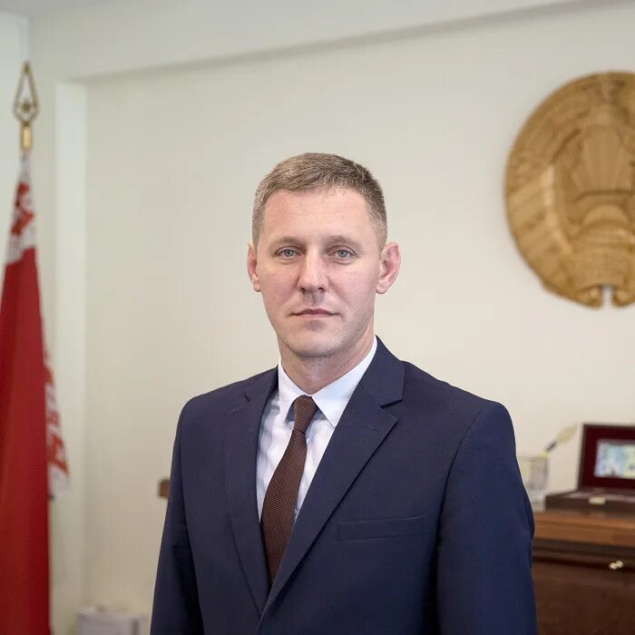зам министр строительства и архитектуры рб. министр строительства беларуси. мнистер архитектуры и строительства беларуси. пархамович руслан викторович заместитель председателя. пархамович руслан викторович.