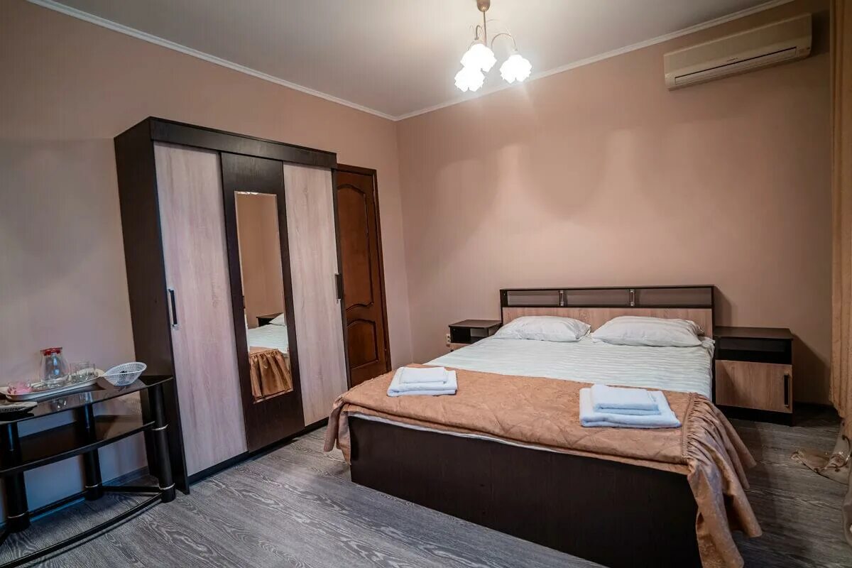 Pontos family resort zarya 2 анапа. Гостиница оазис анапа. Анапа гостевой дом оазис северная 30. Северная 30 анапа. Отель оазис анапа.
