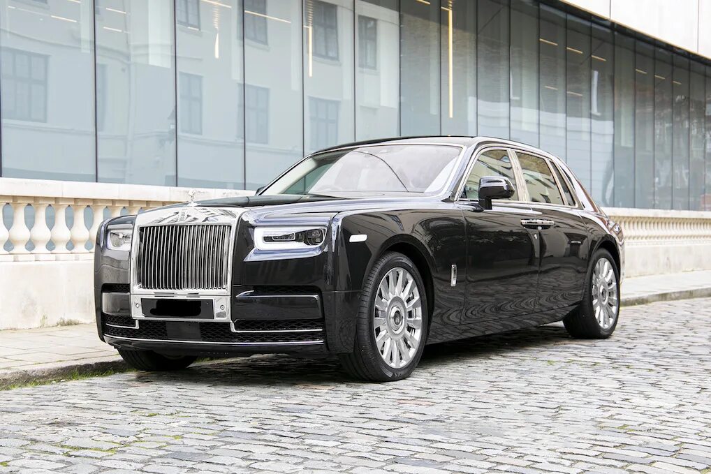 Роллс ройс россия. Rolls Royce Phantom 8. Rolls-Royce Phantom VIII. Rolls-Royce Phantom (VII). Роллс Ройс Фантом 2023 Лонг.