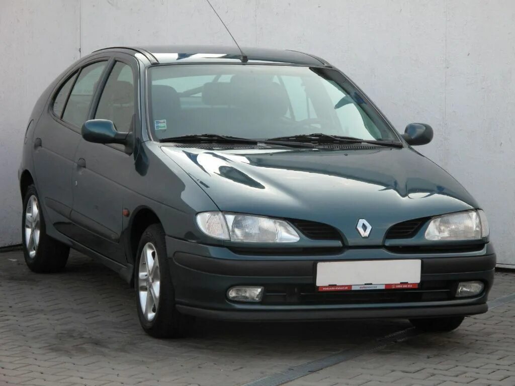 Рено Меган 1997. Рено Меган Классик 1997. Renault Megane 1 1997. Рено Меган Классик 1 1997.