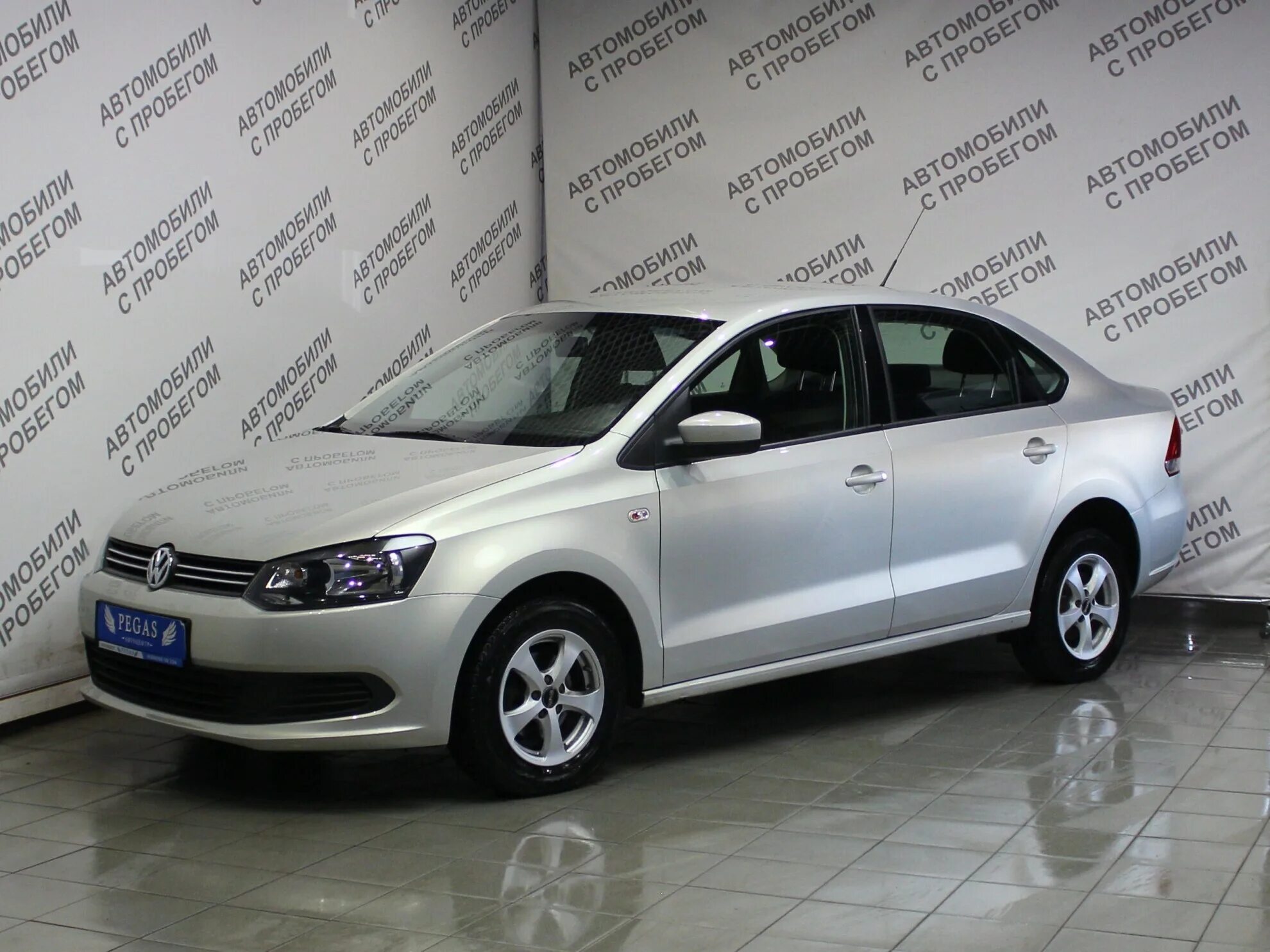 Купить фольксваген поло автомат. Фольксваген поло 5 седан. Volkswagen Polo sedan 2011. Polo sedan 2011 год , 105 л.с. Фольксваген поло 2015г. 1.6Л.