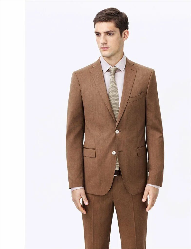 Бежевый костюм мужской Zara. Темно-коричневый костюм мужской. Коричневый классический костюм
