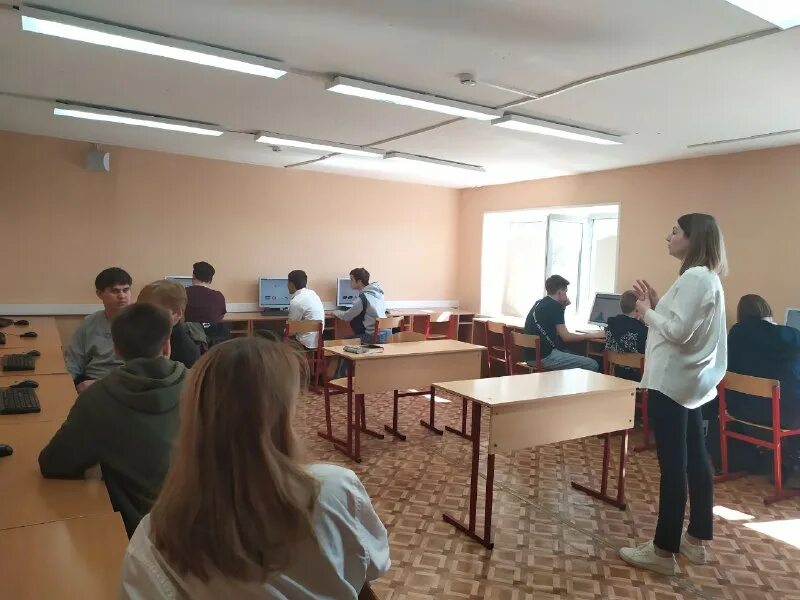 уруссу завод электросоединитель. будущие стобальники. истринский красногорский колледж.