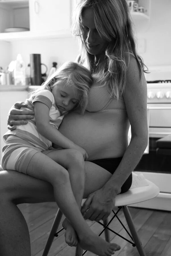 Фотограф Джейд Билл Breastfeeding. Куни дети. Куни маме сынок