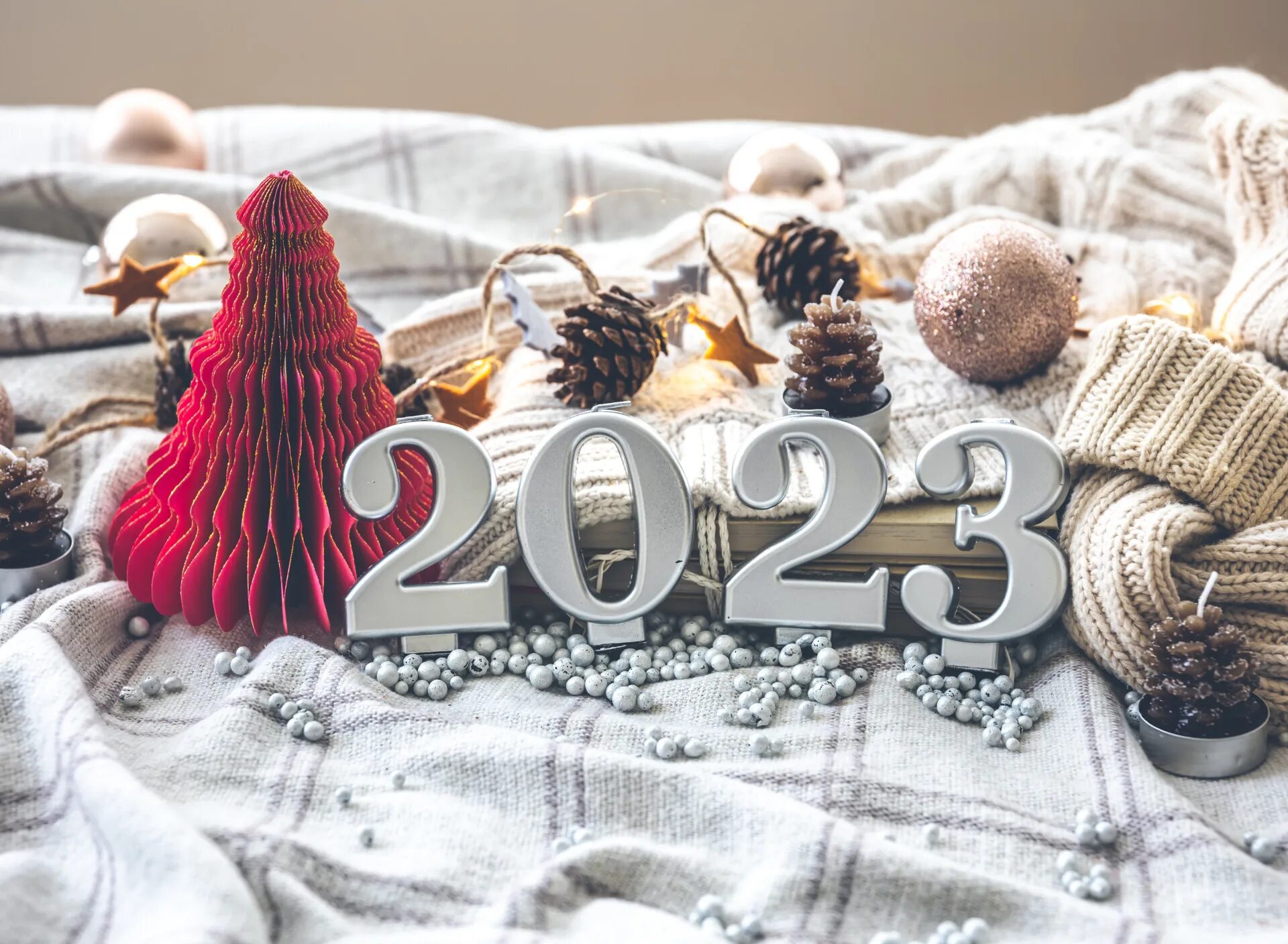 Christmas date. Новый год обои. Новогодние обои 2023. Украшение к новому году 2023.