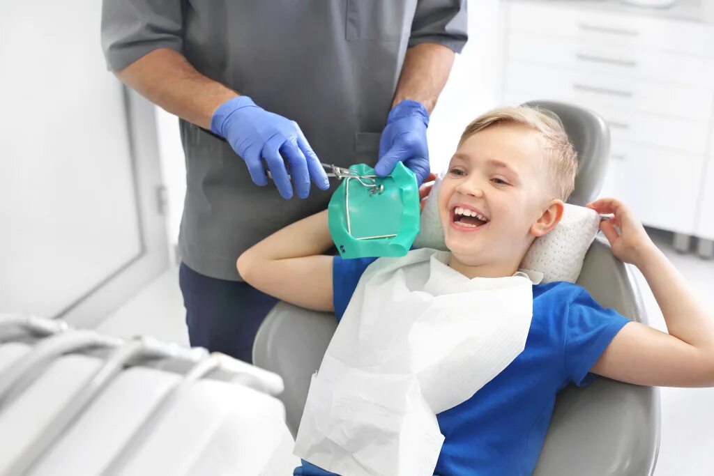 Наркоз ребенку в год. Седация в стоматологии для детей. Что такое наркоз зубов у детей.