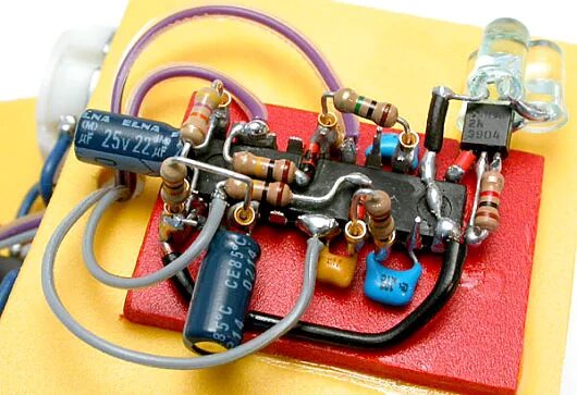 навесной монтаж smd. навесной монтаж smd. навесной монтаж радиодеталей. навесной монтаж смд деталь. навесной монтаж smd.