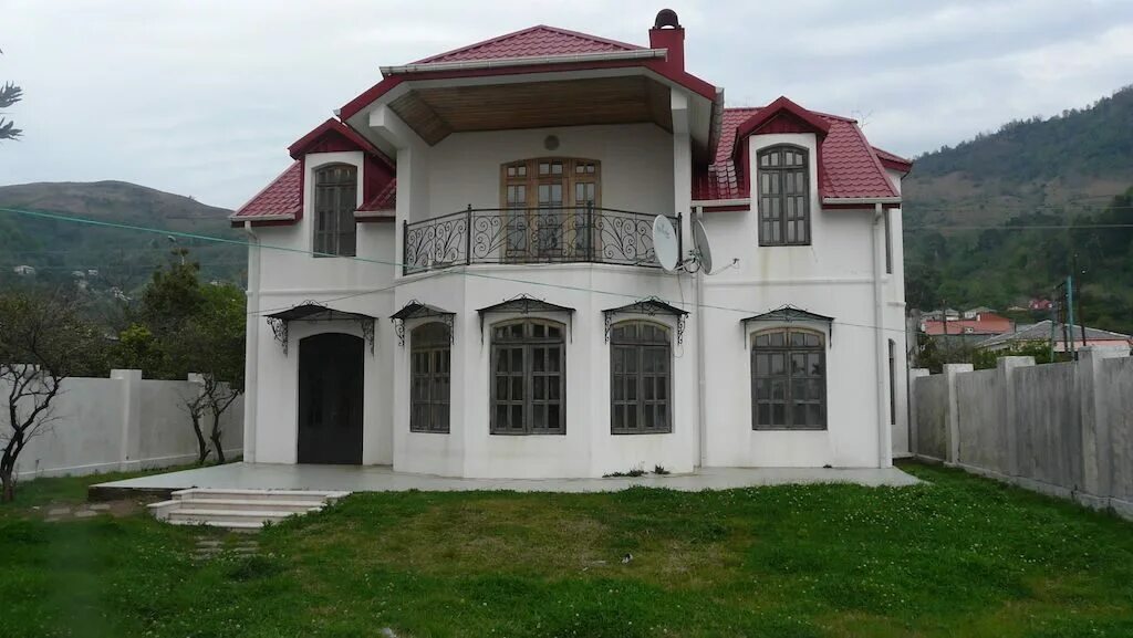 Куплю в грузии недорого. Дома в Махинджаури. Коттеджи в Сенаки Грузия. Особняки в Батуми. Мегрельский дом Тбилиси.