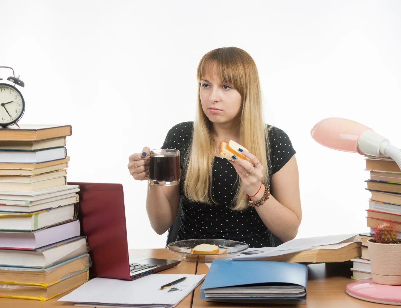 Hungry teacher. Учителя пьют чай. Голодный учитель. Голодные студентки. Учитель с кофе.