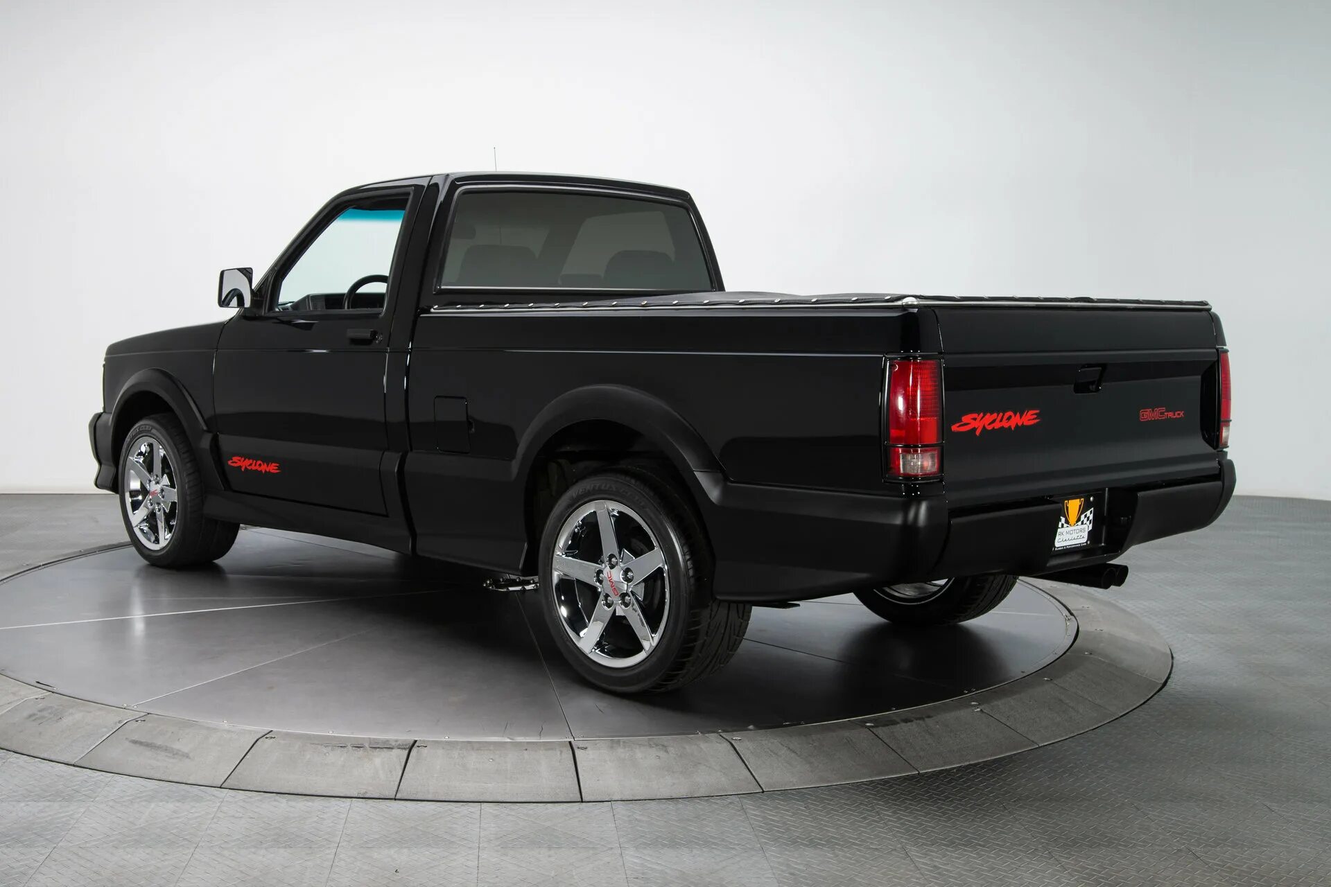 GMC Syclone. GMC Syclone 1991. Мини пикап GMC. GMC пикап двухдверный. Авито пикапы б у