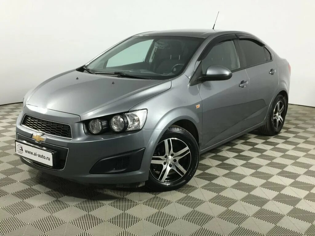 Купить шевроле авео 2. Chevrolet Aveo серый. Шевроле Авео 2013 года. Chevrolet Aveo 2015 темно серый. Шевроле Авео серая.