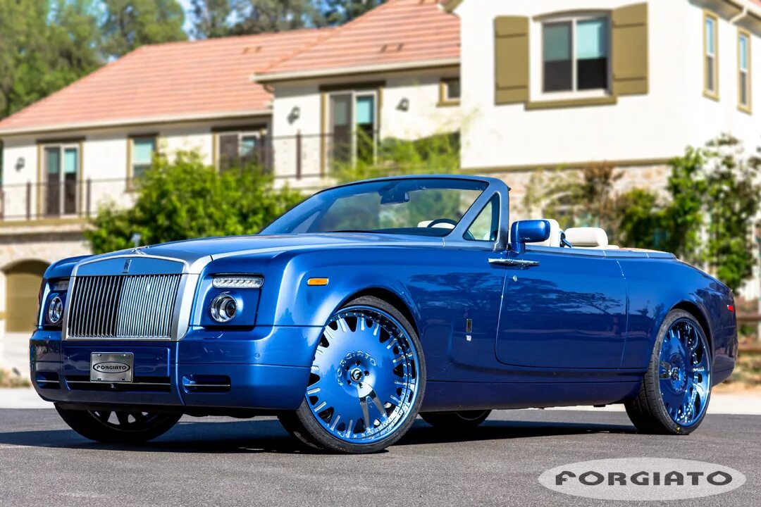 Диски роллс. Rolls Royce Phantom. Тюнингованный Rolls Royce. Rolls Royce Phantom Coupe Tuning. Rolls Royce Drophead Tuning.