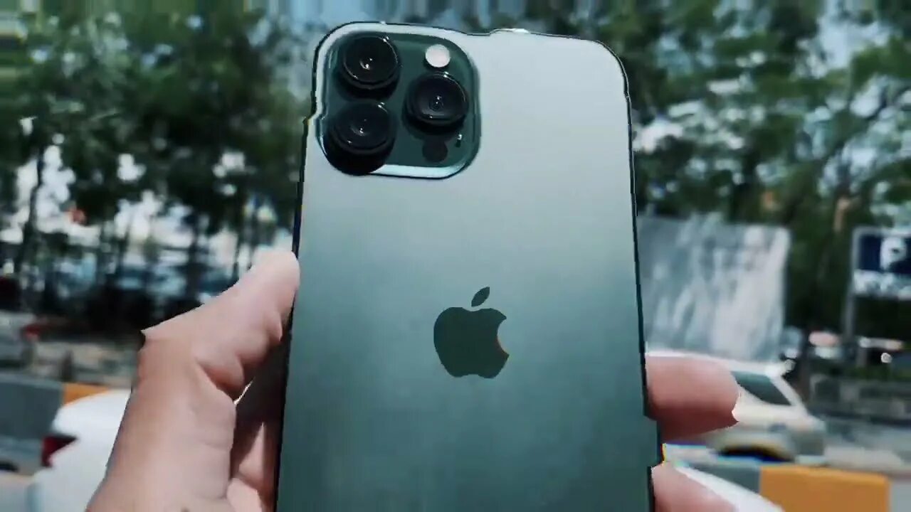 Note 13 pro green. Iphone 13 Pro Max. Apple 13 Pro Max Green. Айфон 13 Promax зеленый. Айфон 13 про Макс Green.