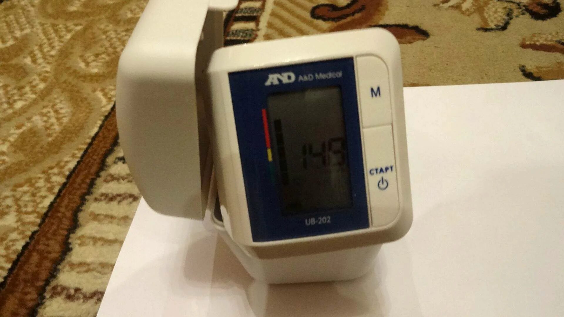 Тонометр a d ub 202. Тонометр and ub-202. тонометр омрон ub-202. автоматический тонометр and ub 202. тонометр ub-202 автомат на запястье.