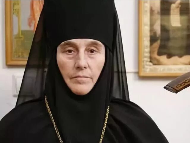 Игумения феофания мискина. Игуменья у католиков. Игумения покровского монастыря в москве. Игуменья у католиков. Игуменья феврония введенский.