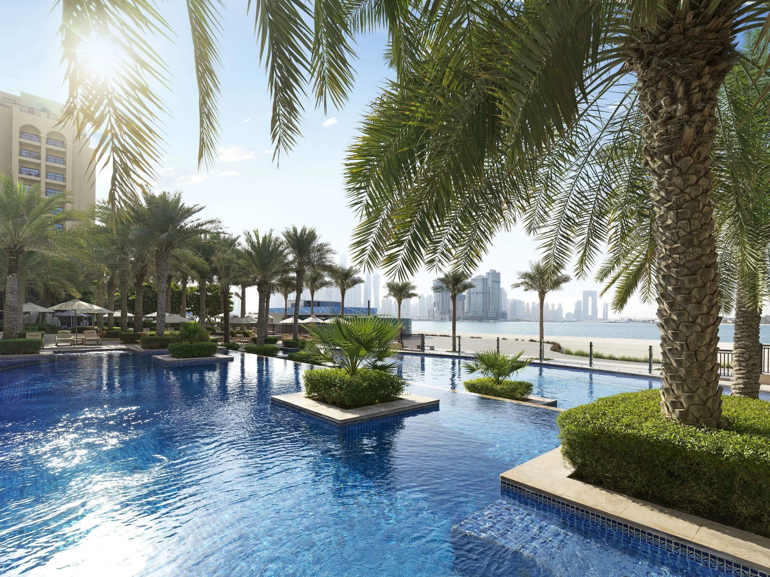 Файрмонт дубай пальма. Fairmont the palm dubai. Fairmont the palm dubai. Отель фаирмонт палм дубай. Дубай пальма джумейра отели.