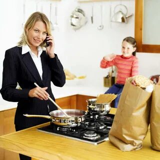 Роль женщины в работе