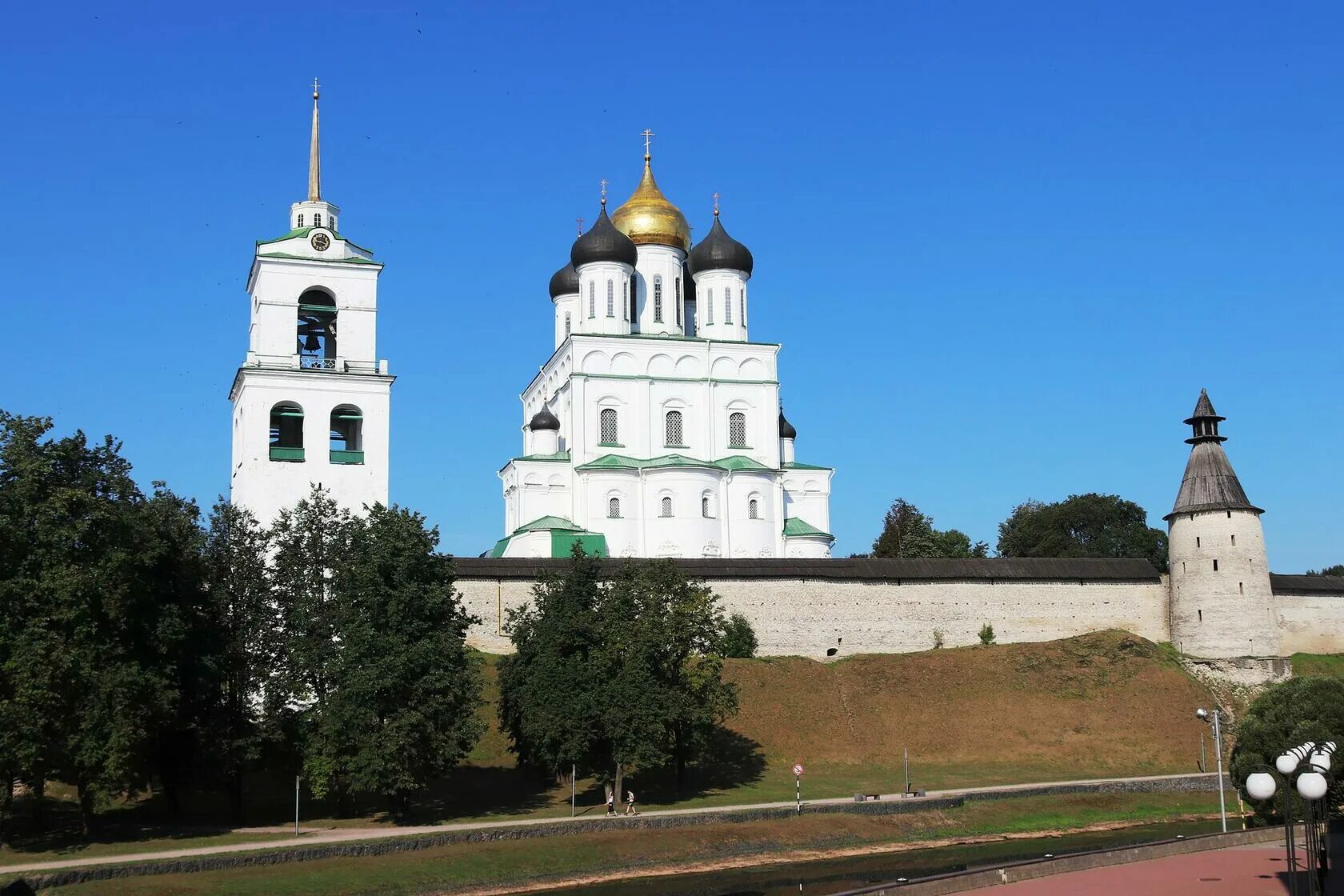 Псков достопримечательности. Псков экскурсии. Псков тур.