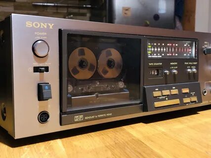 Кассетная дека sony