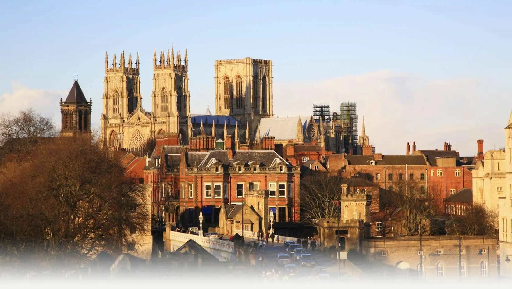 Towns in england. York Великобритания. Город Йорк в Англии. Лестер город в Англии. Йорк Северная Англия.