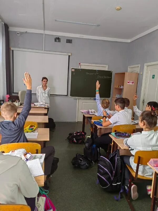 3 школа чалтырь. 3 школа чалтырь. чалтырская средняя школа 3 2007 год.