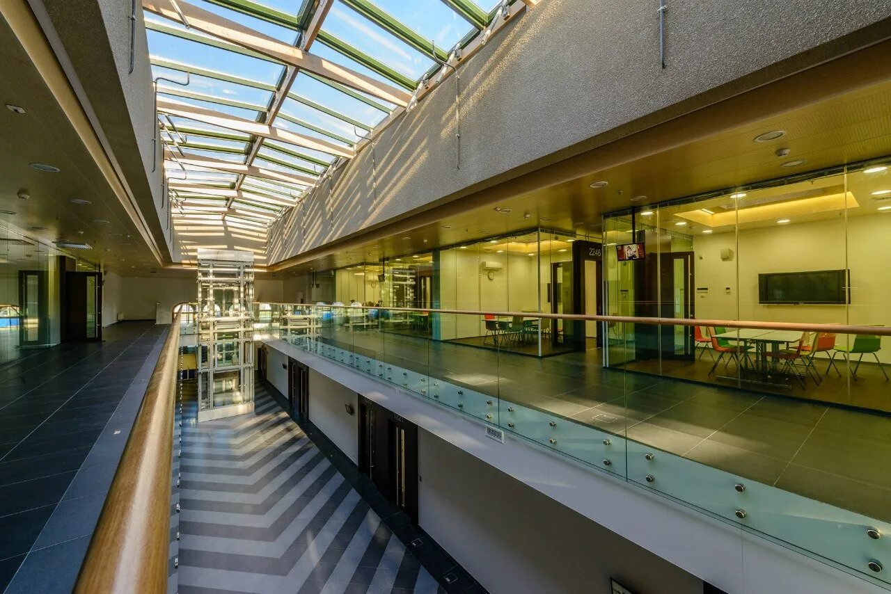 высшая школа менеджмента петергоф. вшм кампус михайловская дача. высшая школа менеджмента петергоф. михайловская дача вшм. школа менеджмента спб.