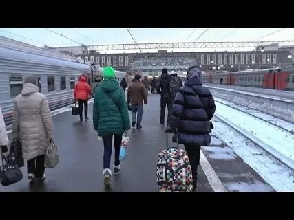 Весь в пару надвинулся к перрону егэ