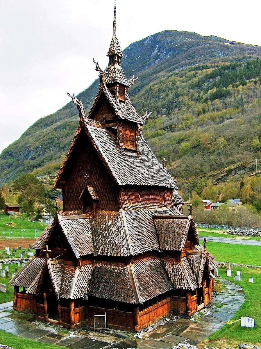 Wooden church. Церковь Боргунд в Норвегии. Деревянная Церковь Боргунд Норвегия. Ставкирка в Боргунне 900-летняя Церковь в Норвегии. Церковь в Боргунде, Норвегия 1150.