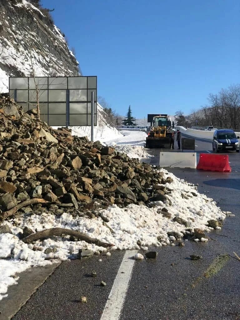 селевые потоки в сочи. сель сошел в сочи сегодня. сель сошел в сочи сегодня. сель в сочи 2022. сход селя в сочи.