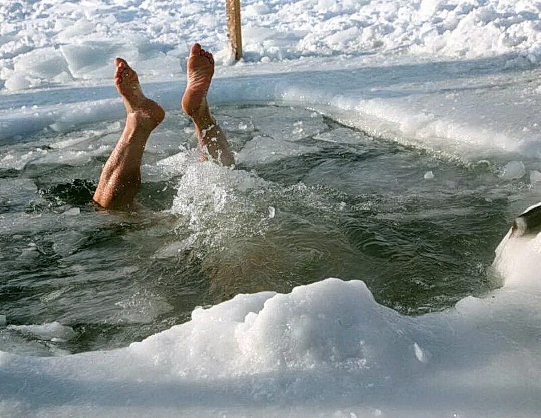 Ноги в ледяную воду