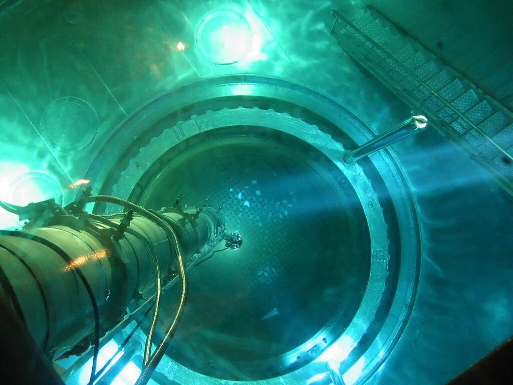 Запуск ядерного реактора. Атомная энергия реактор. Ядерный реактор s1w. Нуклеар реактор. Свечение Вавилова Черенкова РБМК.