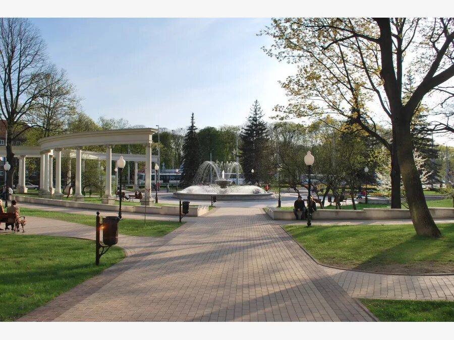 Сквер киевский калининград. Северный парк калининград. «сквер энергетиков» г. Сквер калининград магазин. Сквер калининград.