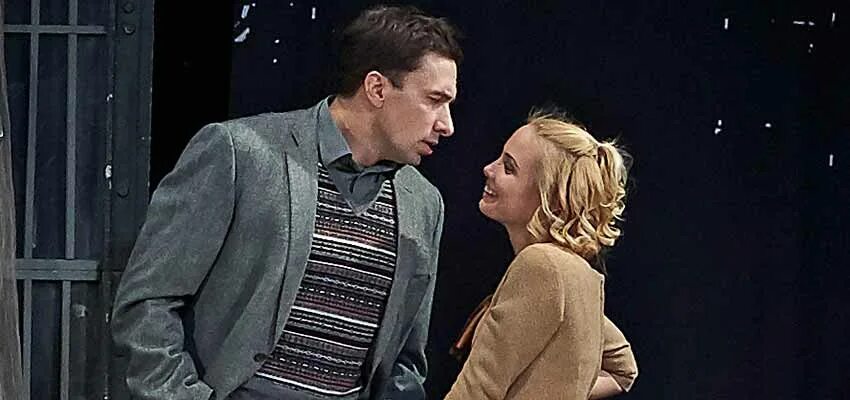 Двое на качелях спектакль арнтгольц. Григорий антипенко двое на качелях. двое на качелях арнтгольц и антипенко. спектакль двое на качелях с арнтгольц и антипенко. чадов арнтгольц близость спектакль.