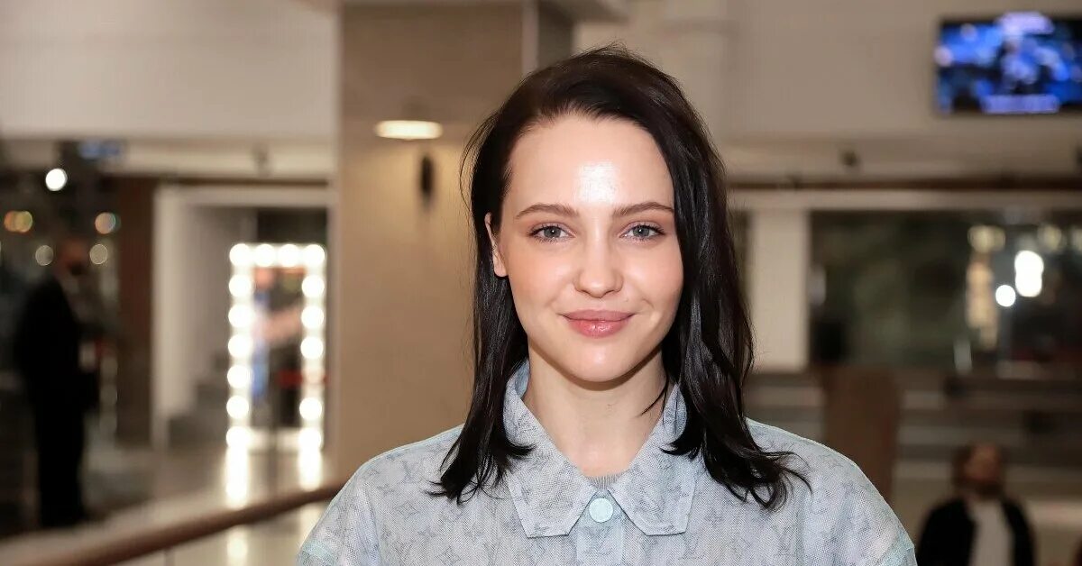 Актриса фильма "Дуэлянт" Юлия Хлынина: "В наше время не хватает порядочных людей