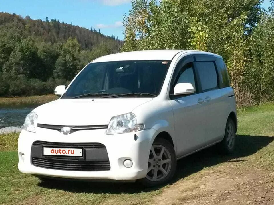 Купить toyota sienta