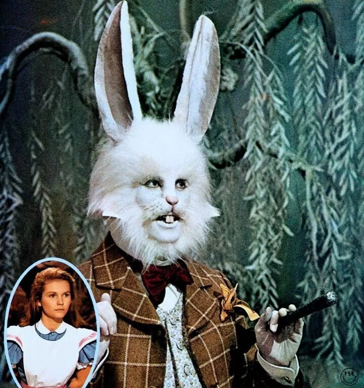 Приключения алисы в стране чудес фильм 1972. Алиса в стране чудес фильм 1972. Приключение алисы в стране чудес 1972. Alice in wonderland 1972. Фиона фуллертон приключение алисы в стране чудес.