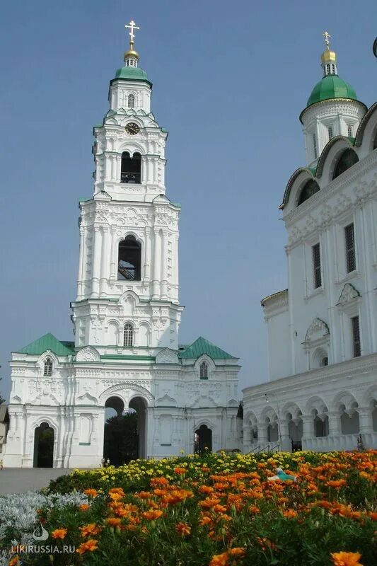 астраханская колокольня.