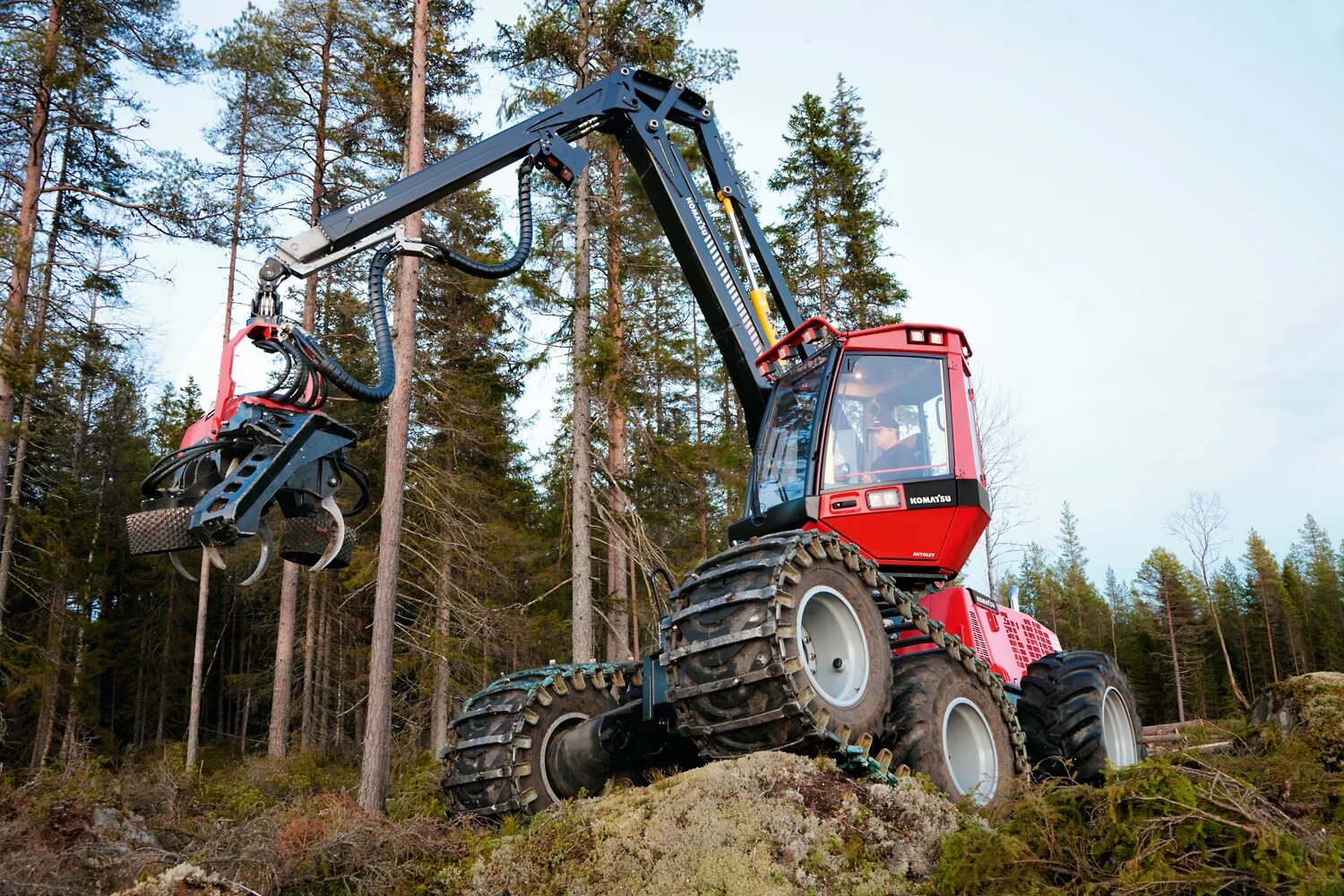 Харвестер лесозаготовительный. Харвестер Komatsu 931. Харвестер Valmet 931. Харвестер 12,4. Харвестер Валмет 911.