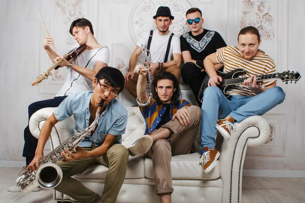 оригинальные музыкальные группы. фотосет рок группы. мужская группа. поп рок. илья найшуллер группа biting elbows фото.