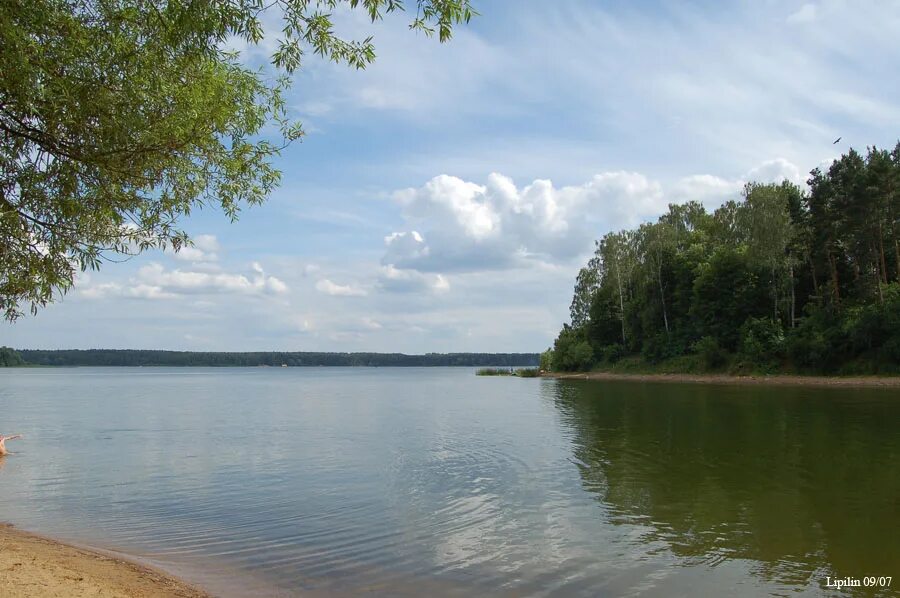 Истринское клев. Озеро Трасна Кубинка. Пляж Ламишино Истринское водохранилище. Водохранилище Трасна Кубинка. Ламишино рыбалка Истринское водохранилище.