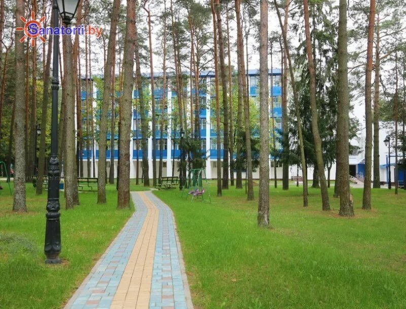 Ревиталь парк балашиха. Город железнодорожный санатории. Санаторий ревиталь парк железнодорожный. Санаторий железнодорожник омск. Санаторий железнодорожник витебская.